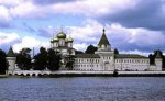 РПЦ обещает создать условия для паломников во всех монастырях России