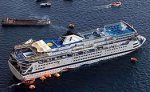 Власти Греции опровергают исчезновение двух пассажиров лайнера
