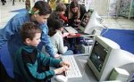 Новгородские школьники разместили в Интернете видео драки одноклассниц