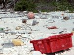 Остров Марлона Брандо тонет в потоке мусора