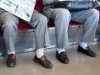 Японцы ходят на работу в дырявых носках