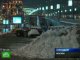 Снегопад и сильный ветер испортили весеннее настроение москвичам