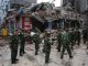 Для устраниния последствий землетрясения в Китае направлено дополнительно 90 вертолетов и 30 тысяч человек 