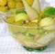 Рецепты: Салат из ананасов с яблоками и сгущенным молоком