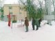 Несколько пожилых граждан отмечали в снегу на ул. Калинина день рождения Сталина