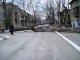 Дерево лежит поперег дороги. Фото калитва.ру