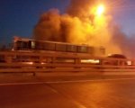 В Ростове на Темерницком мосту загорелся пригородный автобус