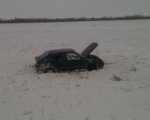 На трассе Элиста–Зимовники перевернулся автомобиль, двое пострадали