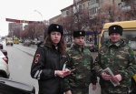 В г. Шахты казаки начали помогать ГИБДД и переводить бабушек через дорогу