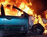 В Ростове на парковке загорелись Lada и Chevrolet