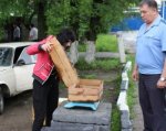 В Ростове уничтожили подозрительные ягоды, рыбу и раков