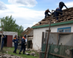 Дончанам, пострадавшим от смерча, выплатили по 10 тысяч рублей