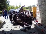 Взорвалась иномарка на автозаправке, превратившись в груду металлолома в Ростовской области
