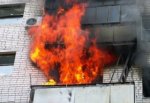 В городе Шахты горела квартира в пятиэтажном жилом доме