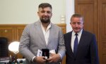 Рэпер Баста получил медали из рук главы города Ростова-на-Дону