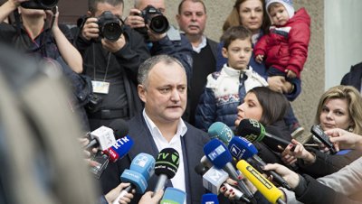 Спикер парламента Молдавии поздравил Додона с победой на выборах