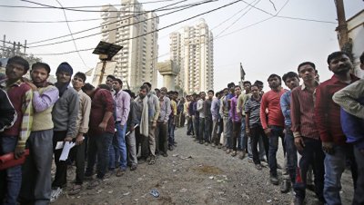 В Индии, предположительно из-за валютной реформы, погибли 40 человек