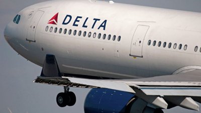 Шумному стороннику Трампа запретили летать самолетами Delta