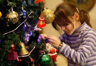 28 детей-сирот г. Шахты ждут приглашений в семьи на новогодние праздники