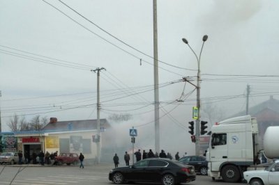 В Ростове портовую заволокло дымом из-за пожара