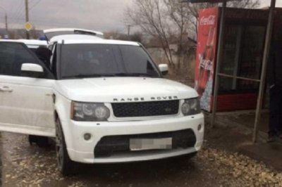 Ростовчанина задержали за стрельбу из Range Rover во время свадьбы в Волгограде