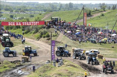 На трассе Ростов–Таганрог 30 механизаторов поборются за победу в «Бизон-Трек-Шоу»