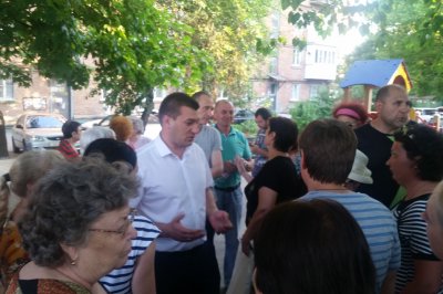 Ростовские чиновники вместе с жильцами решают вопрос ремонта ветхого дома на Портовой в Ростове