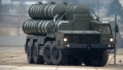 В Кремле не комментируют информацию о поставках С-400 в Турцию