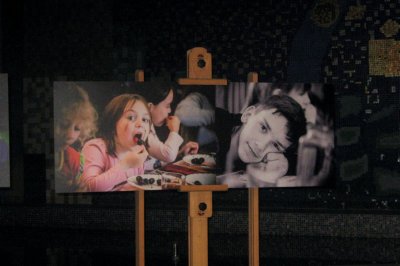 Дети войны: в Ростове открылась выставка фотографий ребят из Донбасса