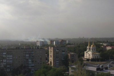В двух районах Ростова загорелась трава