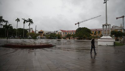 Ураган "Мария" ослаб до первой категории