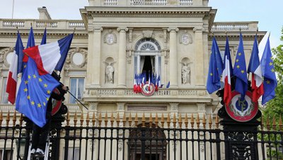 Париж призвал прекратить бомбардировки в Идлибе