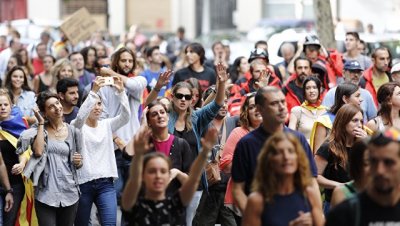 В Каталонии проходят многотысячные митинги
