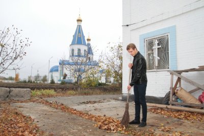 Сирота из Ростова поселился в храме, не дождавшись от государства жилья