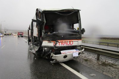 Автобус из Таганрога попал в смертельное ДТП в Липецкой области