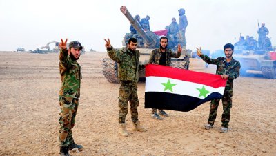 Сирийская армия отбила атаку боевиков в пригороде Дамаска, сообщил источник