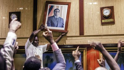 Посольство США назвало отставку Мугабе историческим моментом
