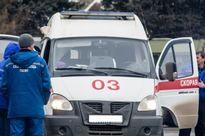 Водитель такси принял роды прямо на трассе под Ростовом