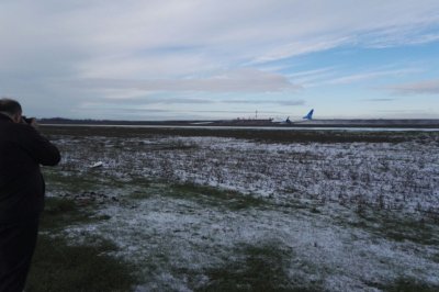 Аэропорт Платов принял первый самолет