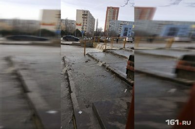 Коммунальная Венеция: из-за прорыва трубы в Ростове затопило улицу