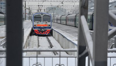 В Москве на станции Царицыно загорелся вагон электрички, сообщил источник