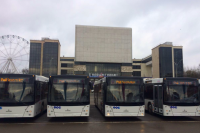 Экологически чистые, с кондиционерами и камерами: в Ростове презентовали новые автобусы