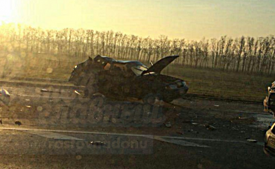 На дороге возле Платова в столкновении «Газели» и легкового автомобиля погибла девушка