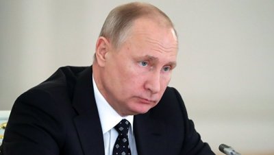 Путин поручил ЦБ и Минфину продумать регулирование кредитования регионов