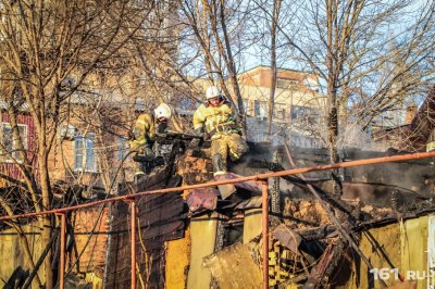 В Гуково сгорел частный дом: есть погибший