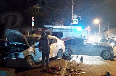 Не уступил дорогу: в Ростове разыскивают водителя, спровоцировавшего массовое ДТП