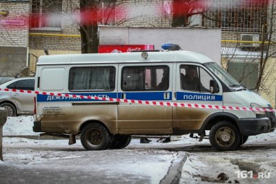 В Ростове вооруженные пистолетом рецидивисты ограбили водителя и пассажира «шестерки»