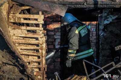 В Ростовской области дотла сгорел частный дом, есть погибшие