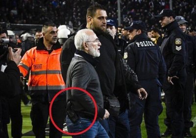 «Я хотел уберечь людей от провокаций»: Иван Саввиди рассказал, зачем вышел с оружием на стадион