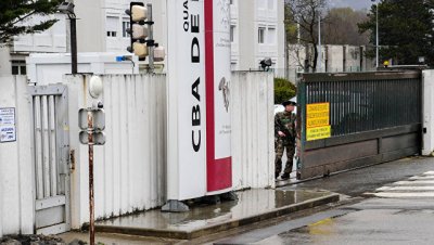 Попытку наезда на военных во Франции не считают терактом